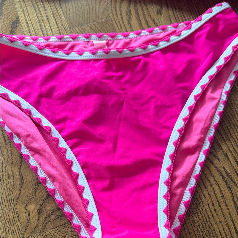 Pink Bikini Set - Picture 4 of 8